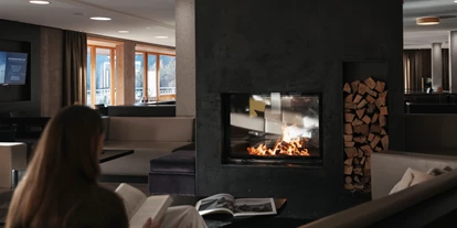Luxusurlaub - Hotel-Schwerpunkt: Luxus & Sport - Lobby & Bar - DAS KRONTHALER****S