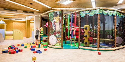 Luxusurlaub - Hotel-Schwerpunkt: Luxus & Familie - Kinderspielraum - Landhotel Schermer