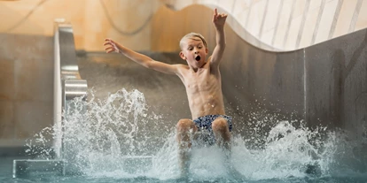 Luxusurlaub - Hotel-Schwerpunkt: Luxus & Familie - Wasserrutsche für Kinder - Schlosshotel Fiss