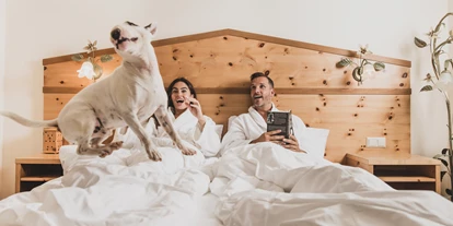 Luxusurlaub - Parkplatz: gebührenpflichtig in Gehweite - Hundefreundlich - Romantik Seehotel Jägerwirt