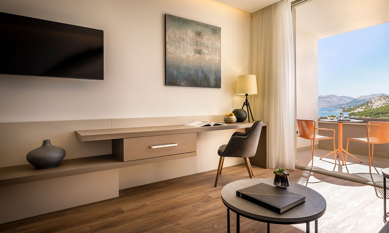 Aminess Khalani Hotel Zimmerkategorien Premium Zimmer mit Balkon und seitlicher Meerblick