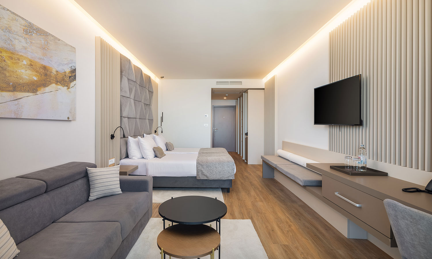 Aminess Khalani Hotel Zimmerkategorien Classic Accessible Zimmer, Blick auf die Lobby