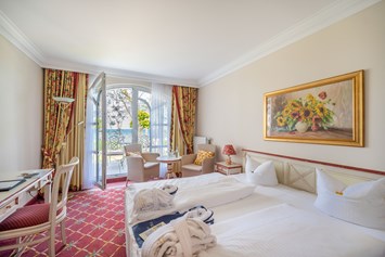 Luxushotel: Doppelzimmer mit Seeblick und Terrasse - Rugard Thermal Strandhotel