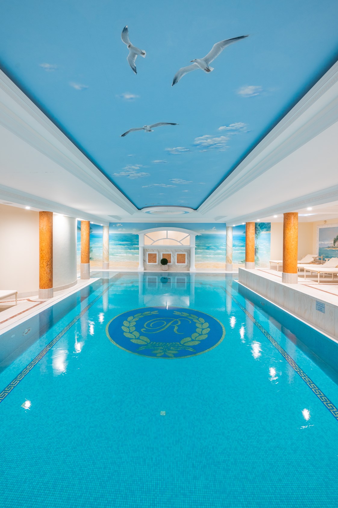 Luxushotel: Schwimmbad des Rugard Thermal Strandhotel  - Rugard Thermal Strandhotel