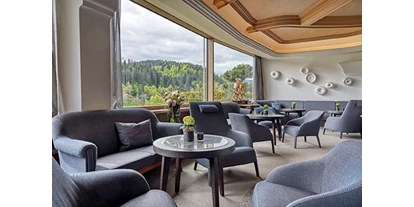 Luxusurlaub - Hotel-Schwerpunkt: Luxus & Familie - Hotelhalle - Hotel Traube Tonbach
