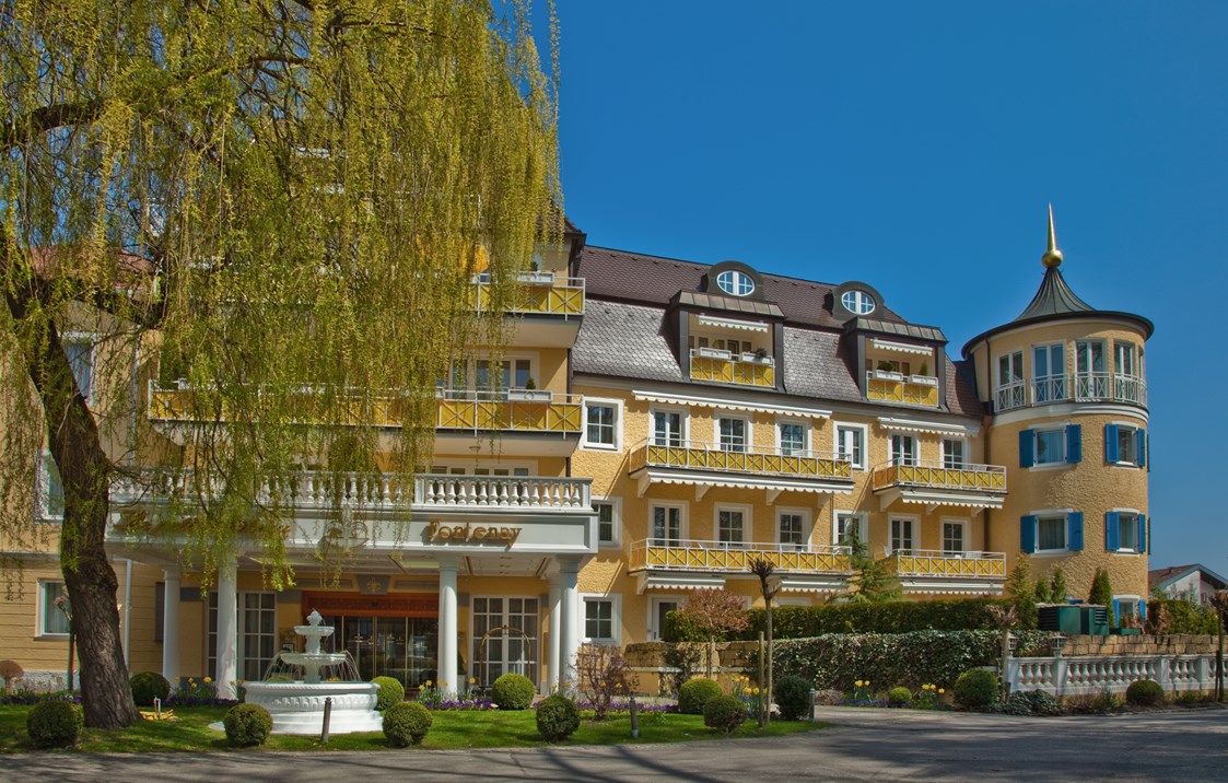 Luxushotel: Süd-West Ansicht - Hotel, Kneipp & Spa Fontenay "le petit château"