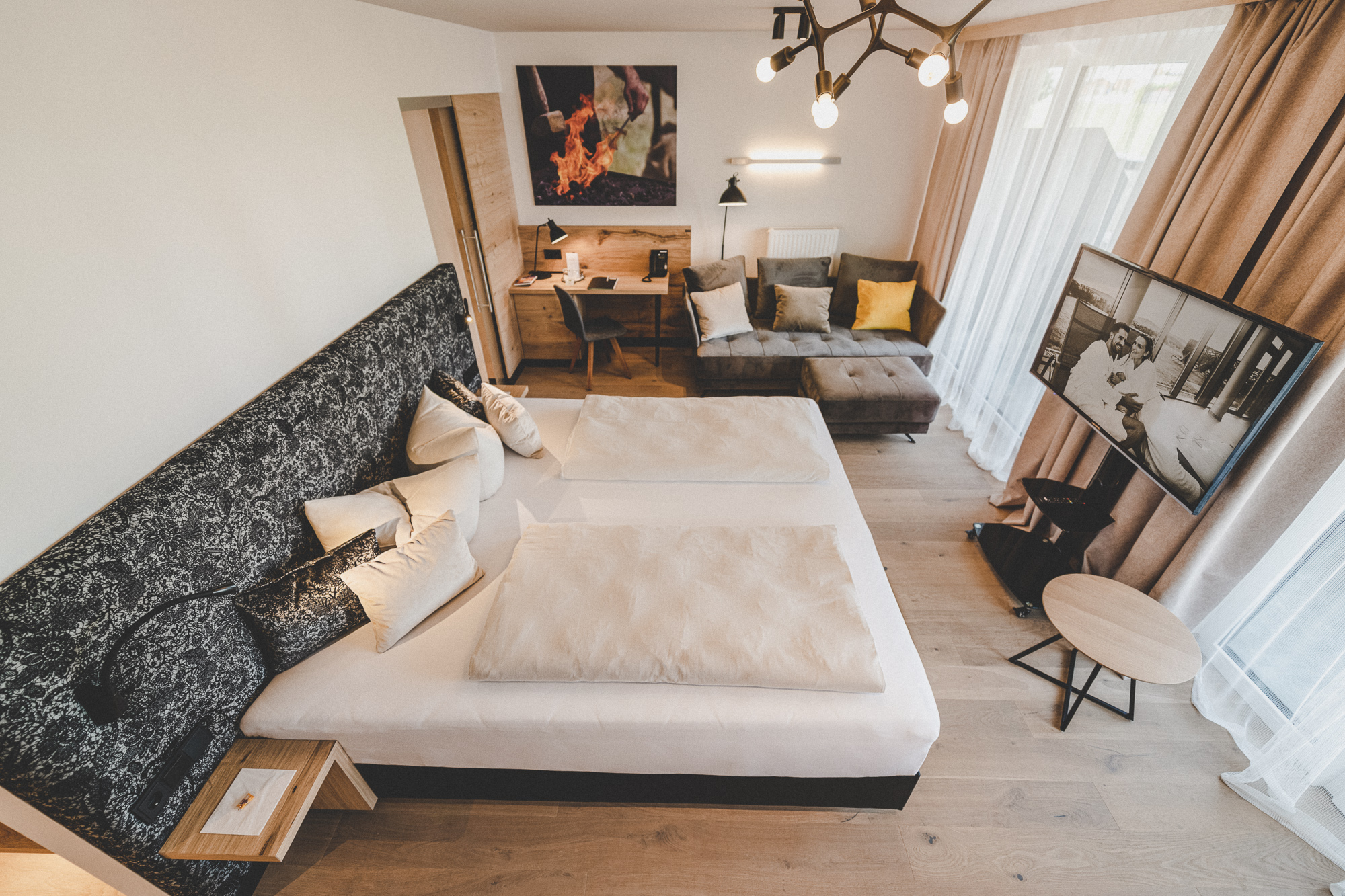 Luxushotel: Refugium Deluxe "Metall" - Kleiner Luxus mit großer Wirkung - Landrefugium Obermüller | 360 ° Glück | 4,5 Sterne