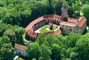 Luxushotel: Luftbild - Wasserschloss Westerburg