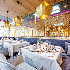 Luxushotel: Der komplette Restaurantbereich ist klimatisiert - Wellness & SPA Resort Mooshof 