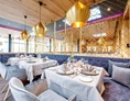 Luxushotel: Der komplette Restaurantbereich ist klimatisiert - Wellness & SPA Resort Mooshof 