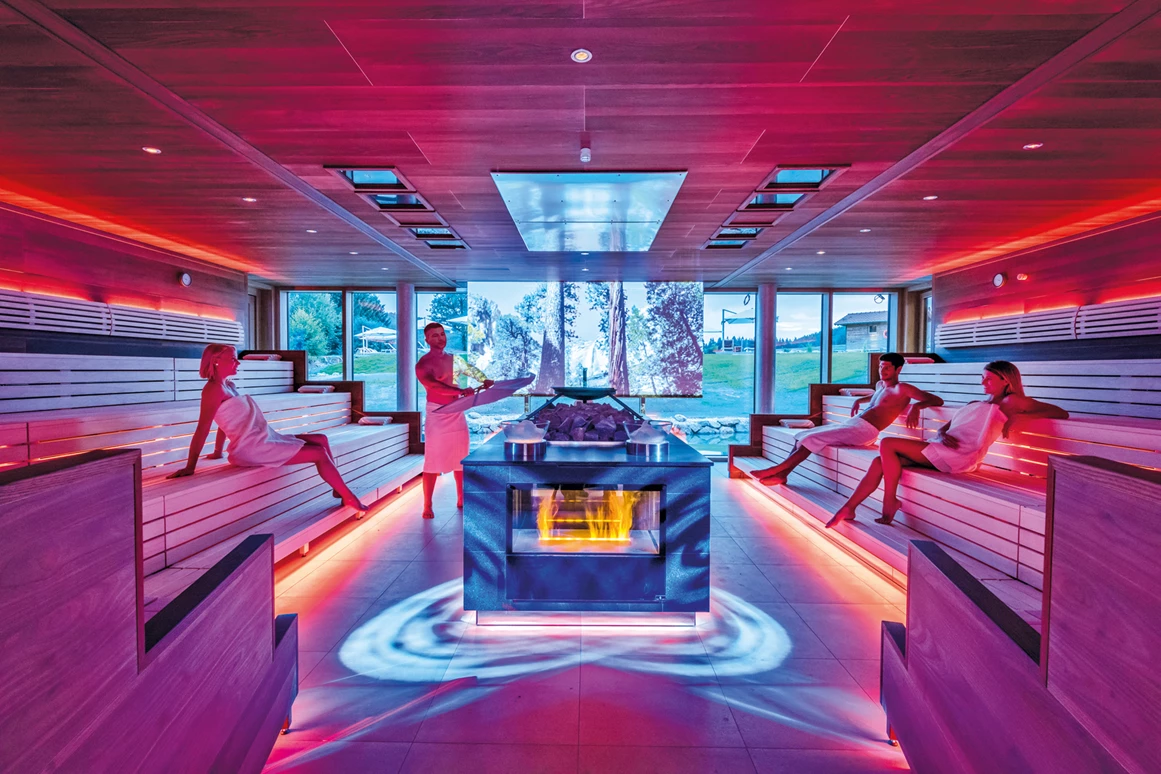 Luxushotel: Die große Panorama-Eventsauna - Wellness & SPA Resort Mooshof