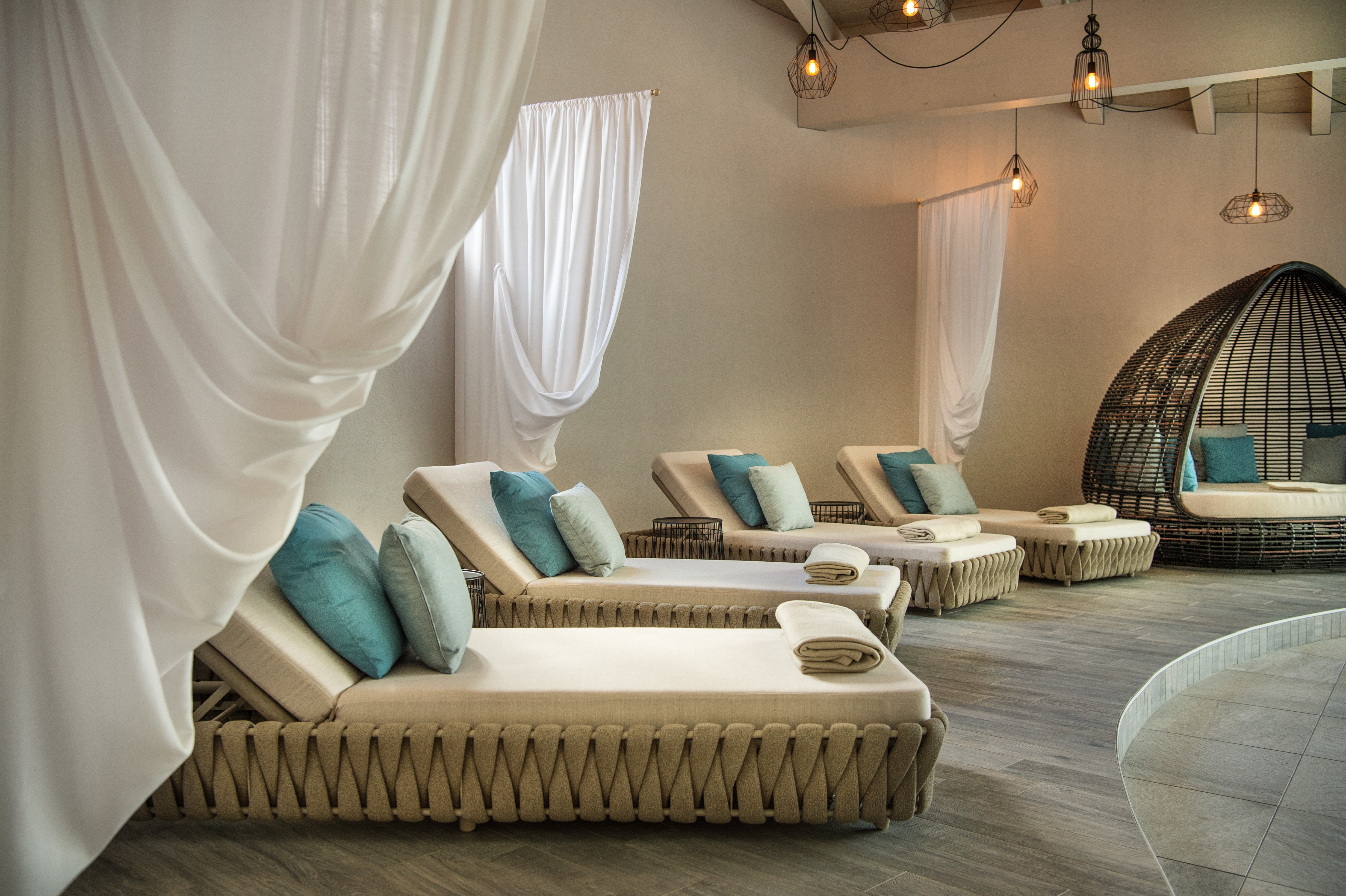 Luxushotel: Hallenbad - Hotel das Paradies