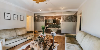 Luxusurlaub - Hotel-Schwerpunkt: Luxus & Sport - Zimmer im Hotel Alpine Palace  -  5* Hotel Alpine Palace