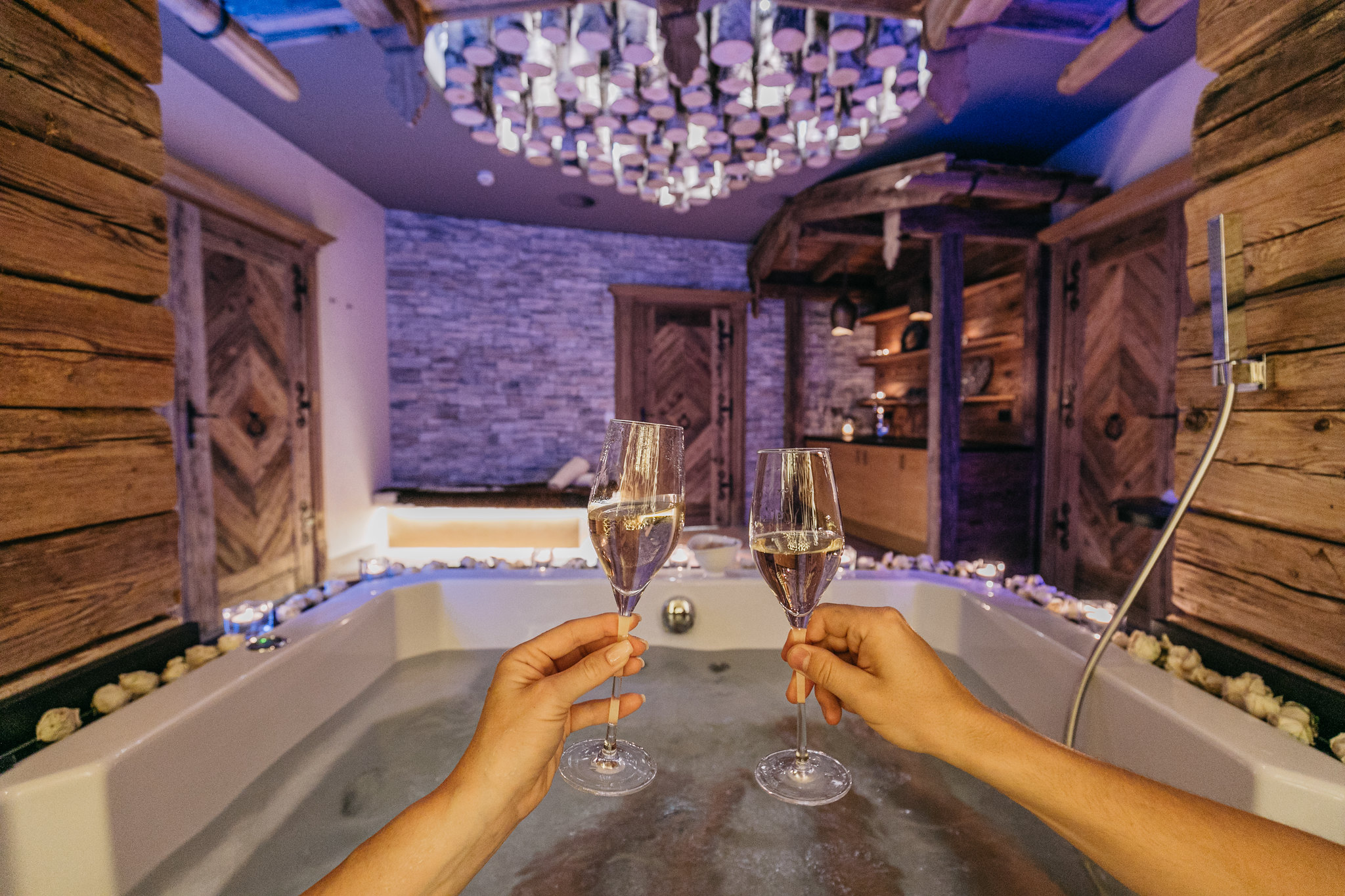 Luxusurlaub - PLZ 6335 (Österreich) -  5* Hotel Alpine Palace