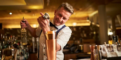 Luxusurlaub - Hotel-Schwerpunkt: Luxus & Sport - Bar im Hotel Alpine Palace -  5* Hotel Alpine Palace