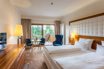 Luxushotel: Alle Zimmer mit Aussicht ins Grüne - Hotel & Spa Der Steirerhof Bad Waltersdorf