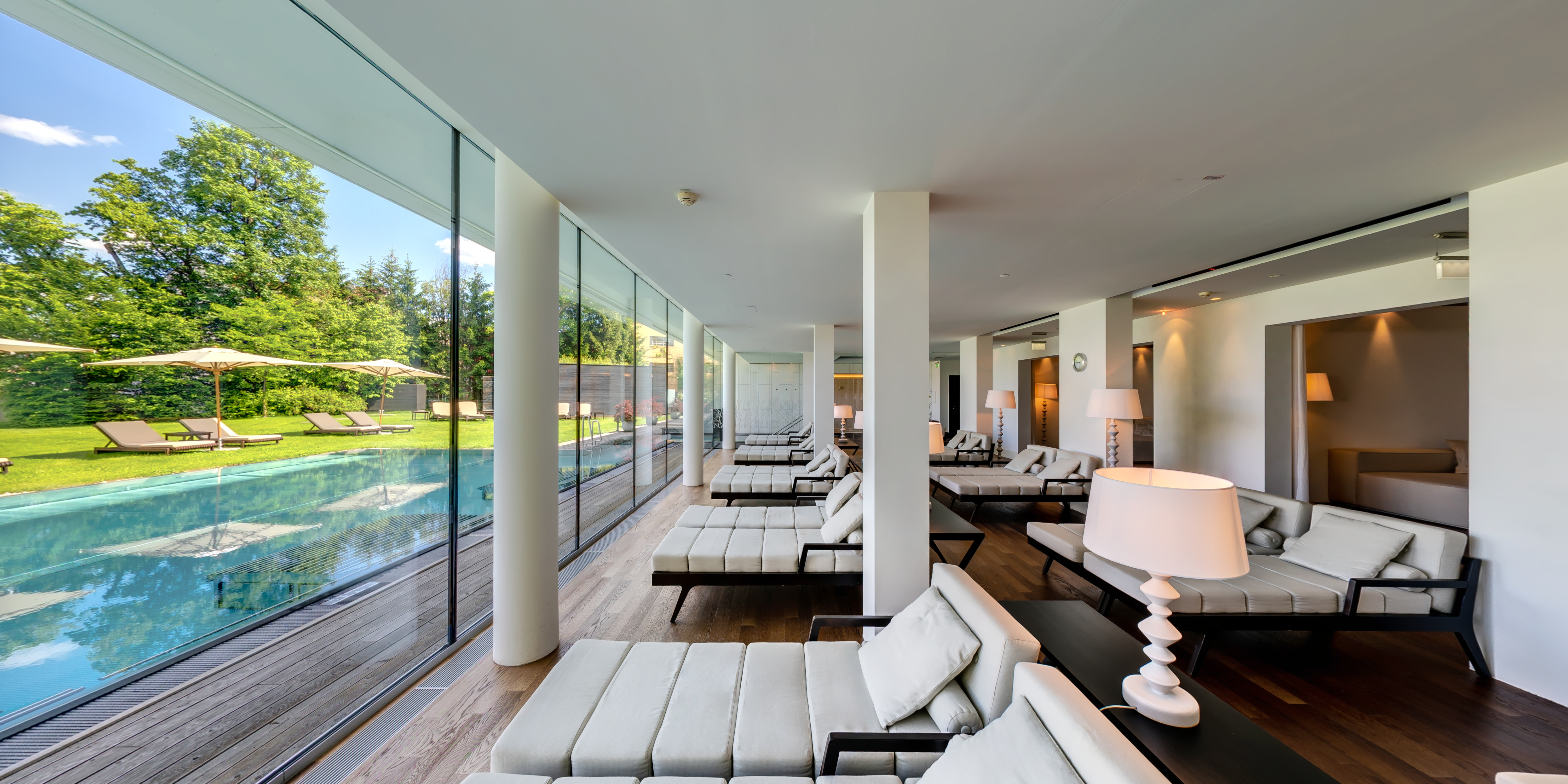 Luxushotel: Falkensteiner Schlosshotel Velden – The Leading Hotels of the World