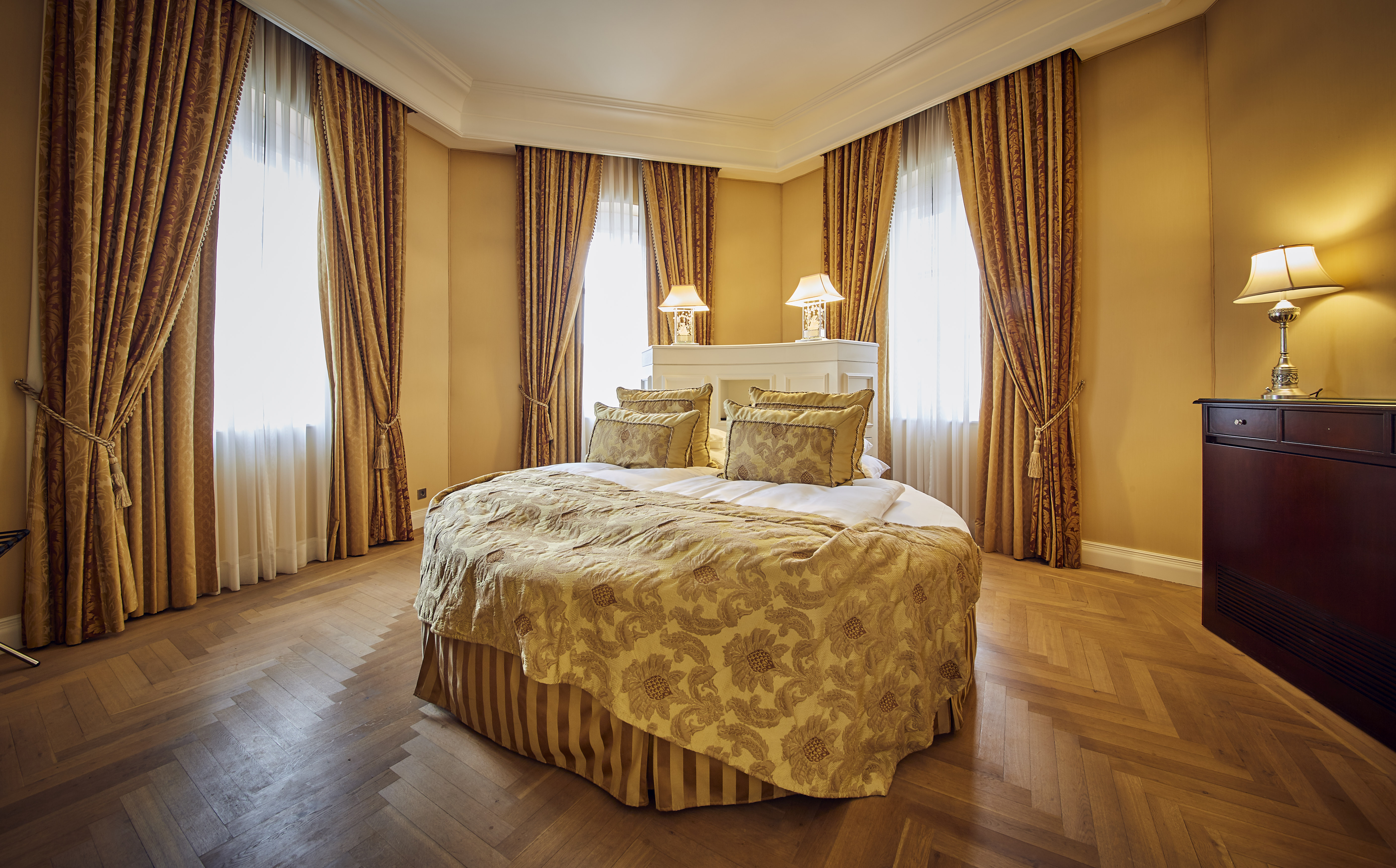 Luxushotel: Falkensteiner Schlosshotel Velden – The Leading Hotels of the World