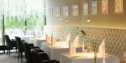 Luxusurlaub - Parkplatz: gebührenpflichtig in Gehweite - Das Kleine Restaurant - Hotel Warmbaderhof*****
