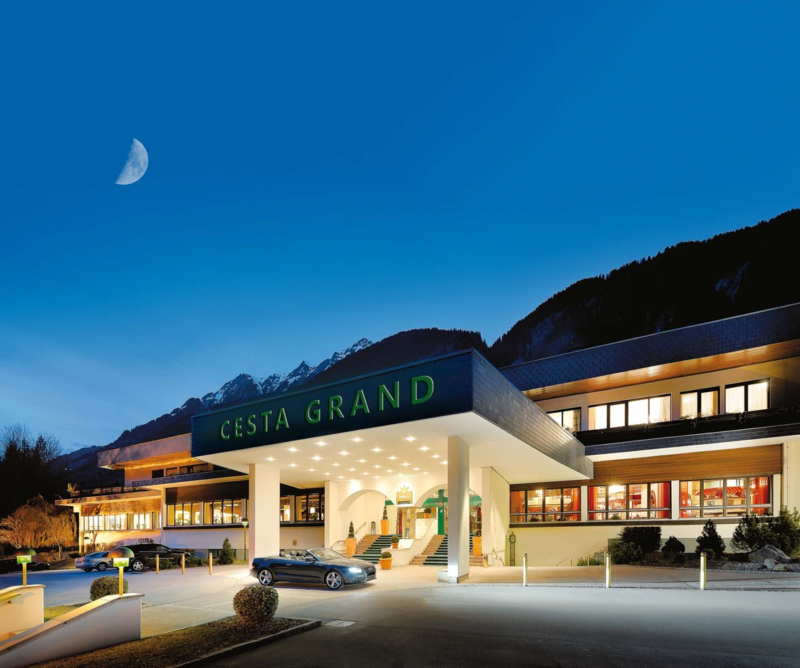 Luxushotel: CESTA GRAND Aktivhotel & Spa Außenansicht - CESTA GRAND  Aktivhotel & Spa