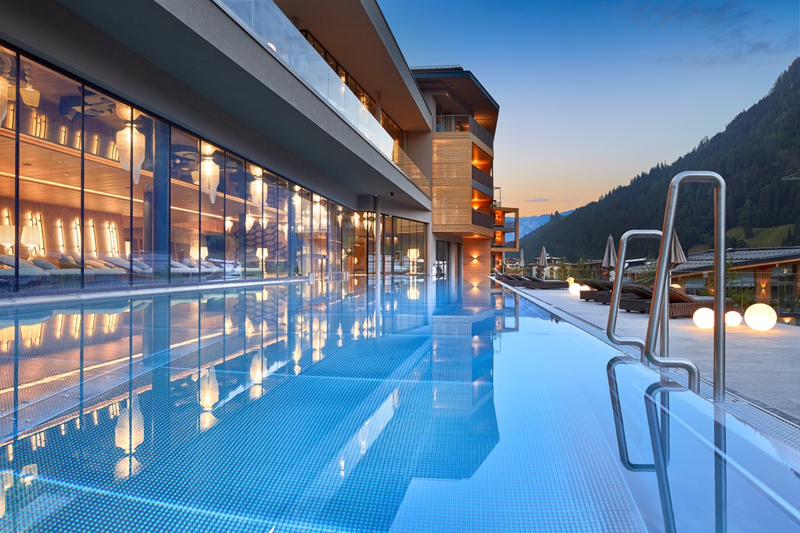 Luxushotel: Sportbecken - DAS EDELWEISS Salzburg Mountain Resort