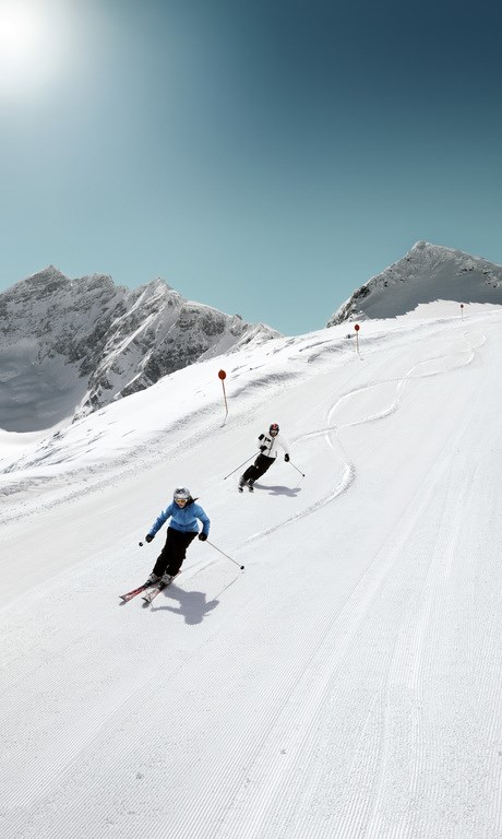 Luxushotel: Ski in & Ski out - der 1. Einstieg in das Skigebiet Snow Space - Alpina Family, Spa & Sporthotel