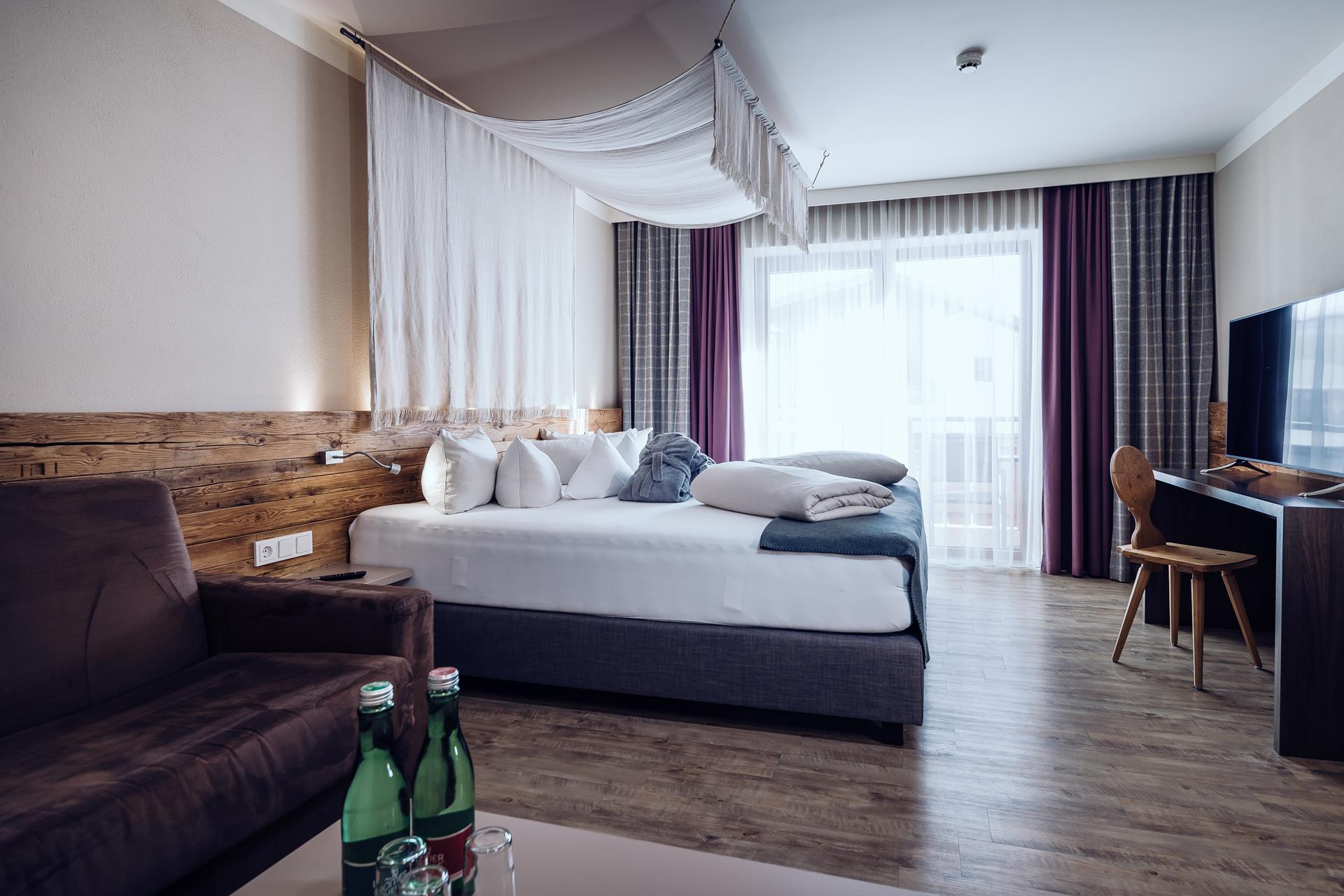 Ellmauhof - das Generationenresort ****S Zimmerkategorien Doppelzimmer Bergfried 