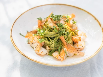 Luxusurlaub - Bar: Poolbar - Kulinarik im Ritzenhof - Ritzenhof – Hotel und Spa am See