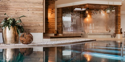 Luxusurlaub - Restaurant: Gourmetrestaurant - Oberösterreich - Wellnessbereich Innen Hotel BERGERGUT ****s - Genießerhotel Bergergut ****s