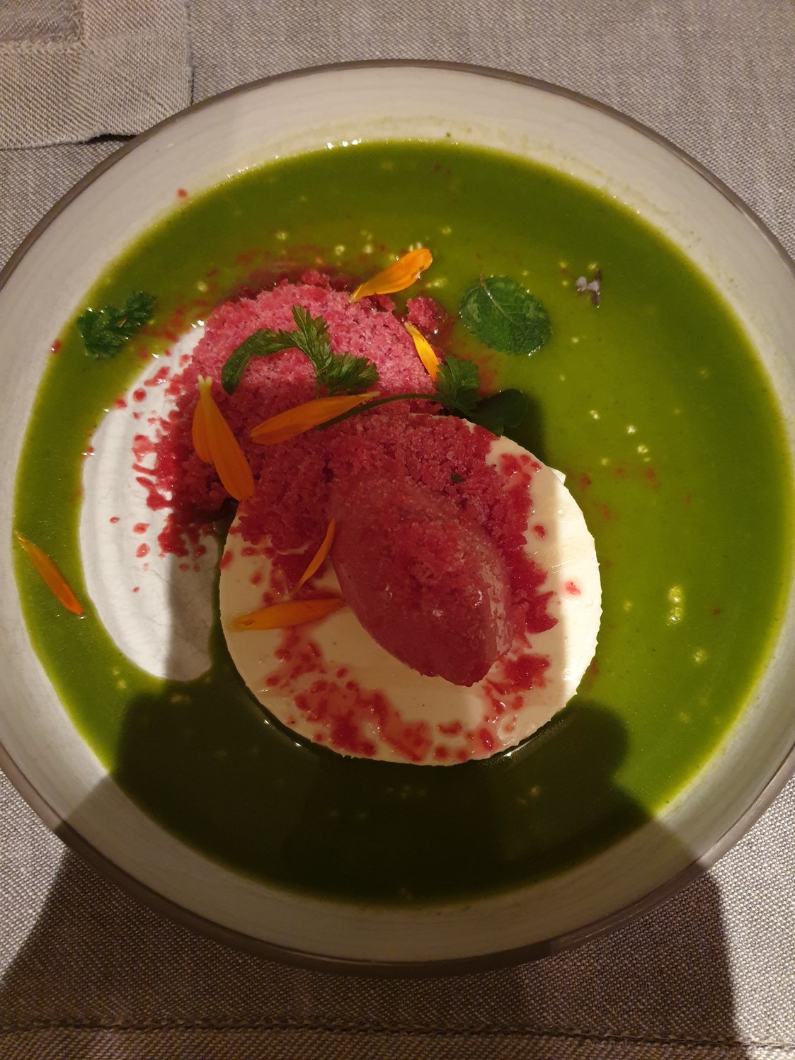 Luxushotel: Dessert von der 2 Haubenküche - Romantikresort Bergergut
