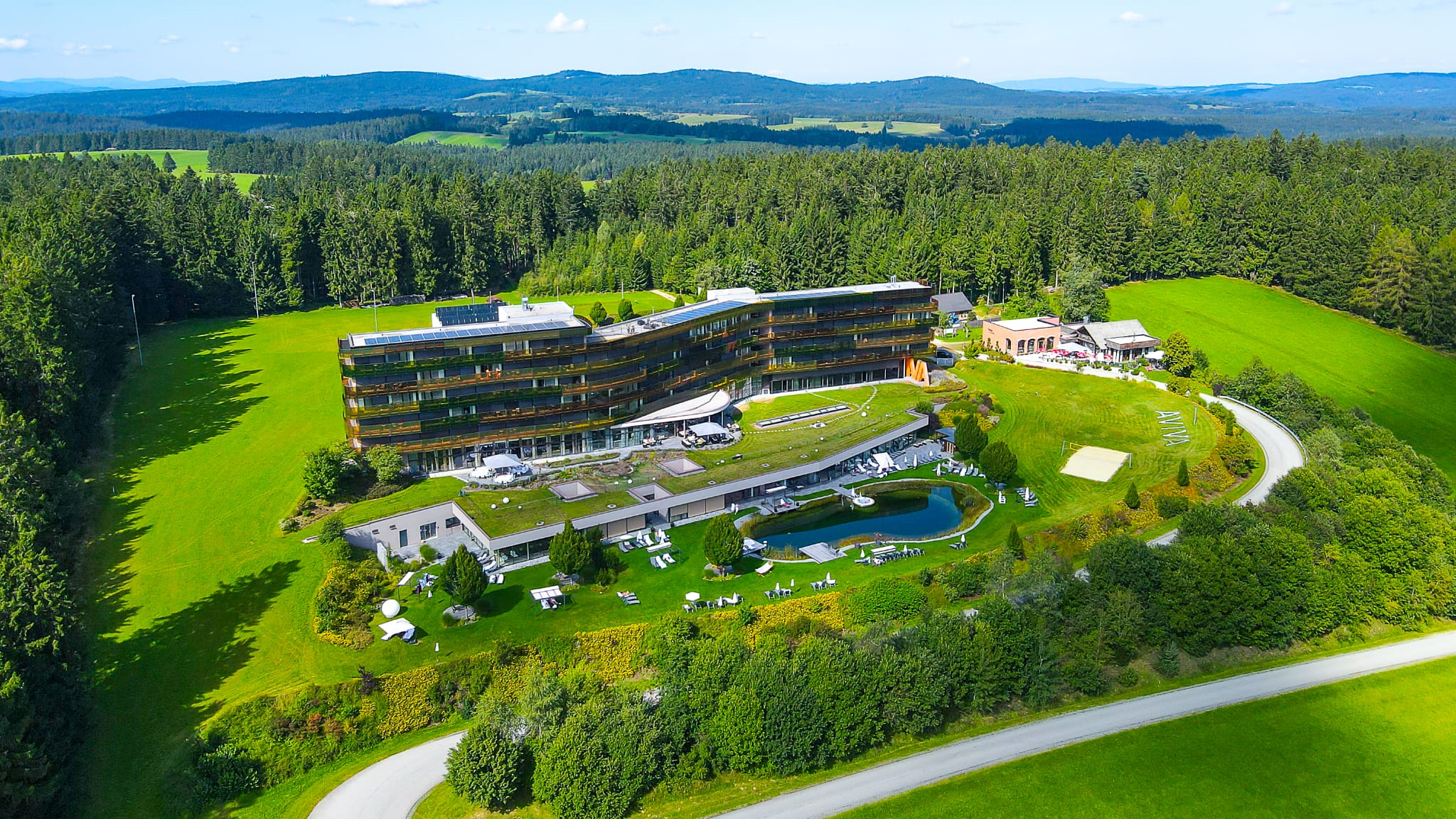 Luxushotel: Hotel eingebettet in traumhafter Naturlandschaft - Hotel AVIVA****s make friends