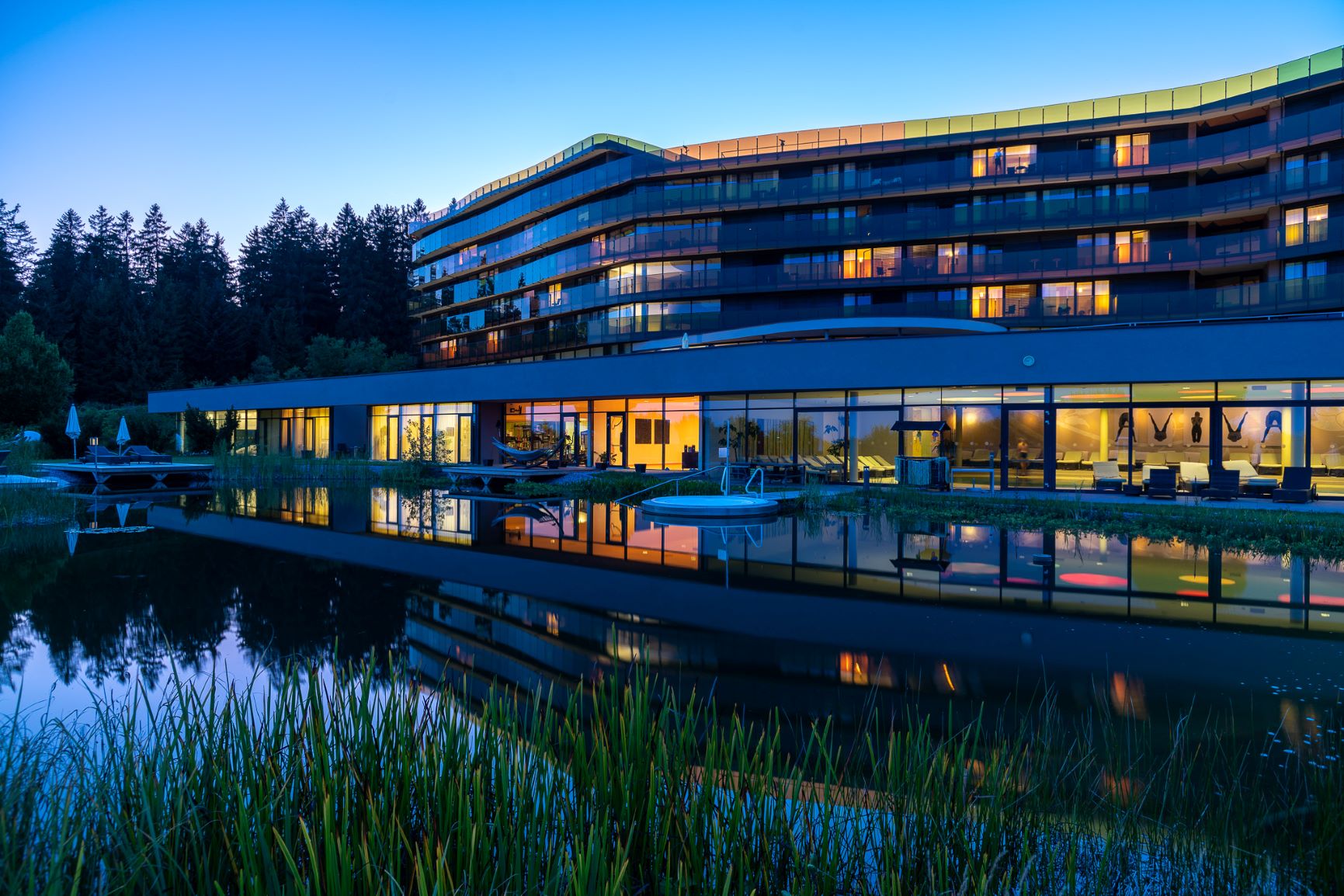 Luxushotel: Hotel AVIVA am Abend - Hotel AVIVA****s make friends