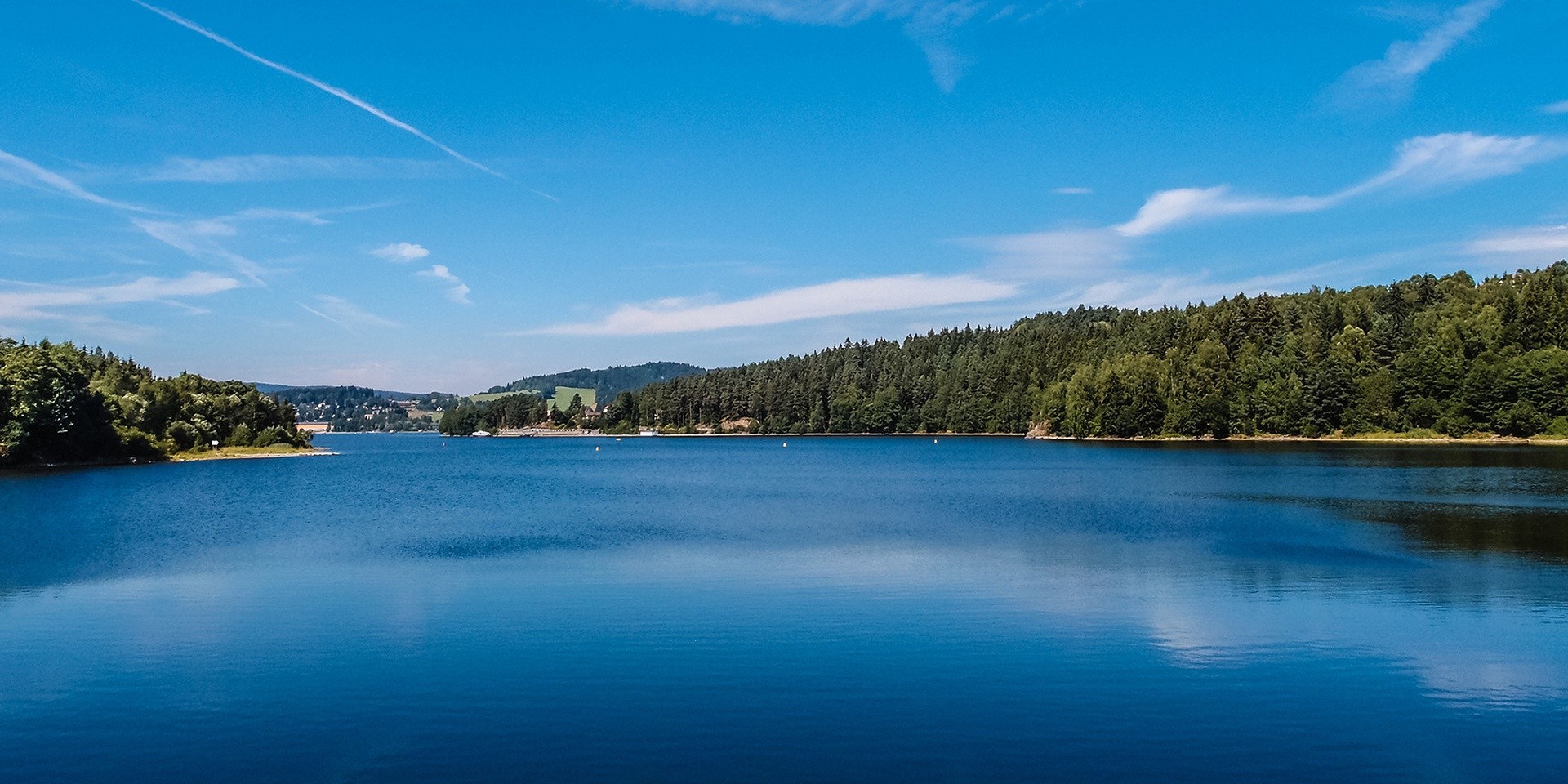 Luxushotel: Moldaustausee 10 km vom Hotel entfernt - Hotel AVIVA****s make friends