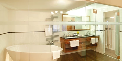 Luxusurlaub - Kappl (Kappl) - Suite Sonnenschlössl Badezimmer - Hotel Sonne