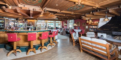 Luxusurlaub - Hotel-Schwerpunkt: Luxus & Familie - Hotelbar - Hotel „Der Kirchenwirt****s"