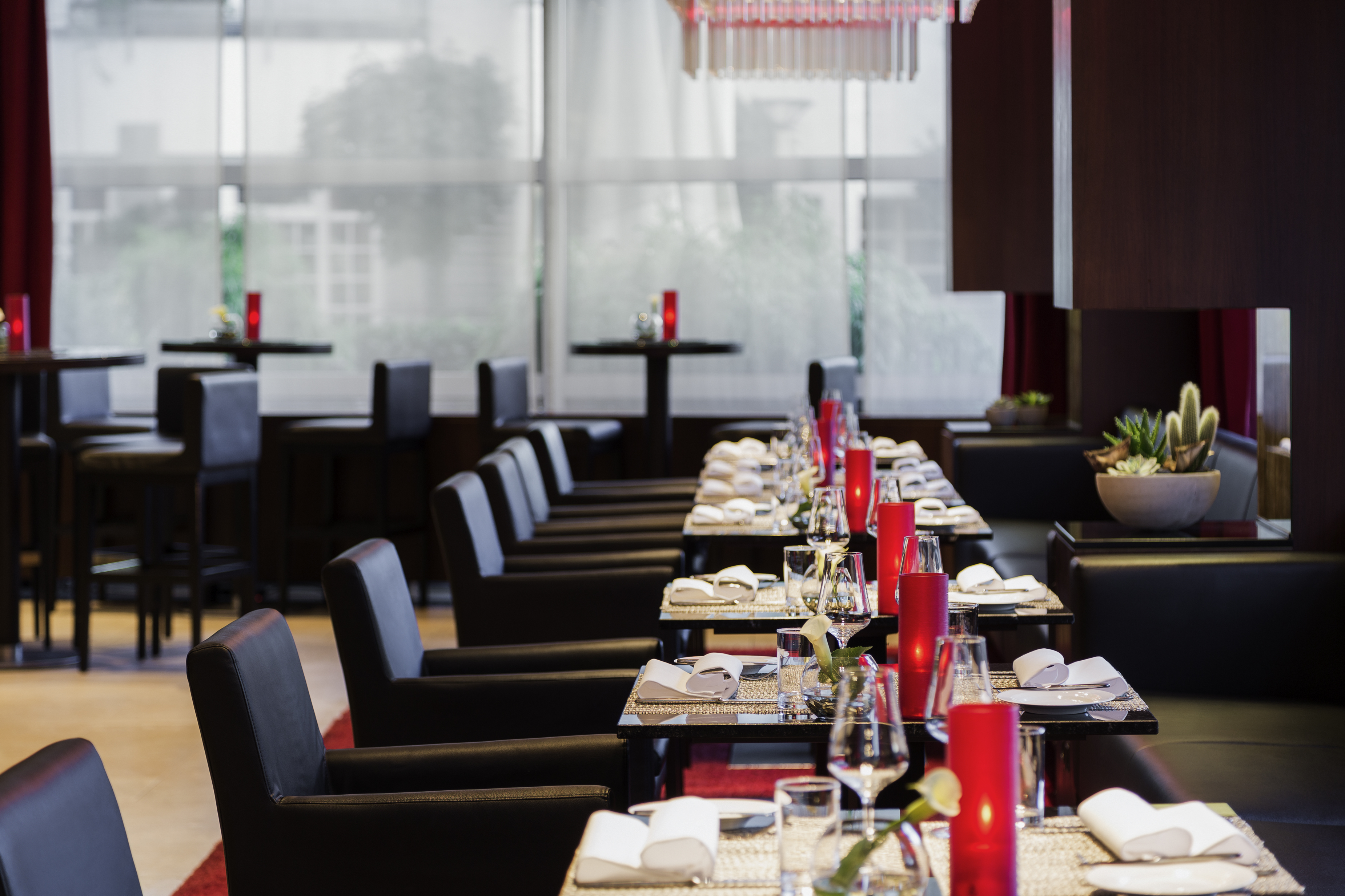 Luxusurlaub - Nordrhein-Westfalen - Brasserie e.l.f. - Pullman Cologne