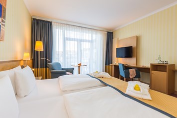 Luxushotel: Doppelzimmer Landseite - Strand-Hotel Hübner