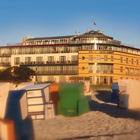 Luxushotel: Außenansicht - Strand-Hotel Hübner