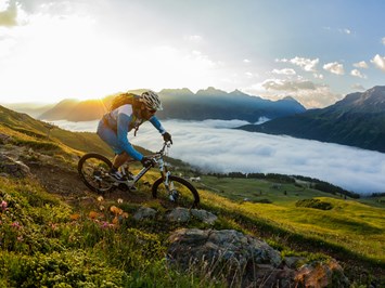 Kulm Hotel St. Moritz Ausflugsziele Sommer - Mountainbike