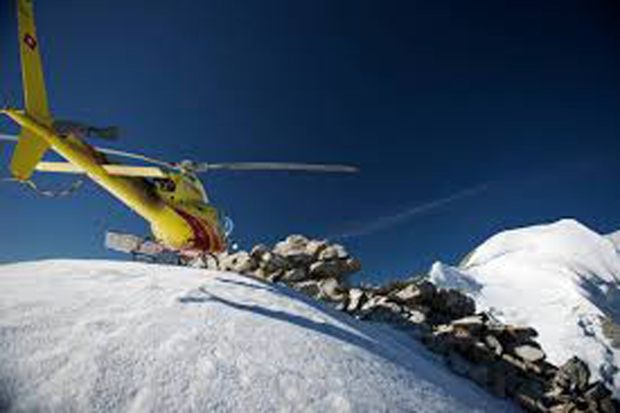 Kulm Hotel St. Moritz Ausflugsziele Winter - Helikopterflüge