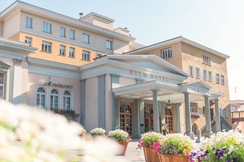 Luxushotel: Kulm Hotel St. Moritz
Pioniergeist als Tradition - Mehr als 160 Jahre Geschichte - Kulm Hotel St. Moritz