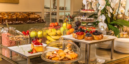 Luxusurlaub - Bar: Poolbar - Grand Hotel Villa Castagnola