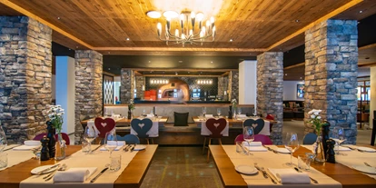 Luxusurlaub - Parkplatz: gebührenpflichtig in Gehweite - Restaurant Del Ponte - Walliserhof Grand-Hotel & Spa