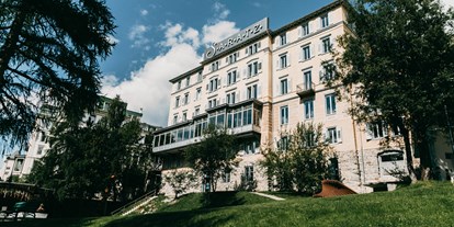 Luxusurlaub - Schweiz - Aussenaussicht Hotel Saratz - Hotel Saratz