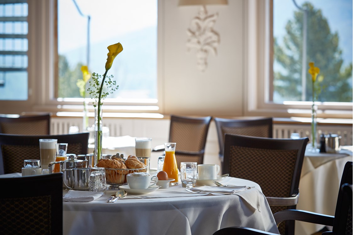 Luxushotel: Segantini Saal

Täglich Frühstücksbuffet von 7:00 Uhr bis 10:30 Uhr - Hotel Schweizerhof