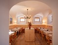 Luxushotel: Enoteca & Osteria Murütsch im historischen Kellergewölbe - Parkhotel Margna