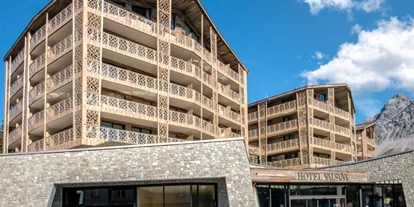 Luxusurlaub - Hotel-Schwerpunkt: Luxus & Sport - Aussenansicht - Valsana Hotel Arosa