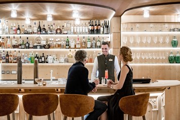 Luxushotel: La Serena Bar - Relais & Châteaux Chasa Montana
