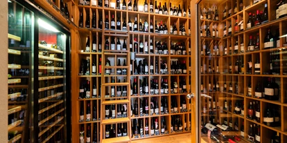 Luxusurlaub - Parkplatz: gebührenpflichtig in Gehweite - Wein Tageslager - Frutt Mountain Resort