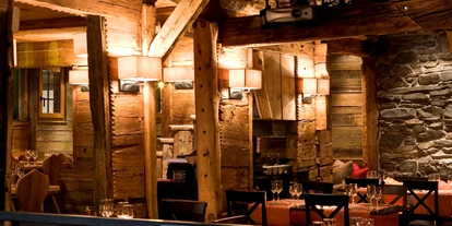 Luxusurlaub - Hotel-Schwerpunkt: Luxus & Sport - Restaurant The Factory - Unique Hotel Post Zermatt